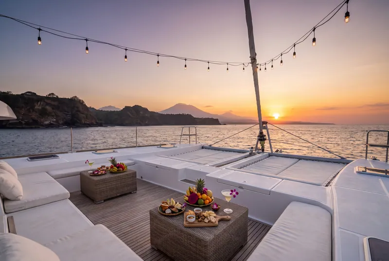 Sunset boat party in Bali